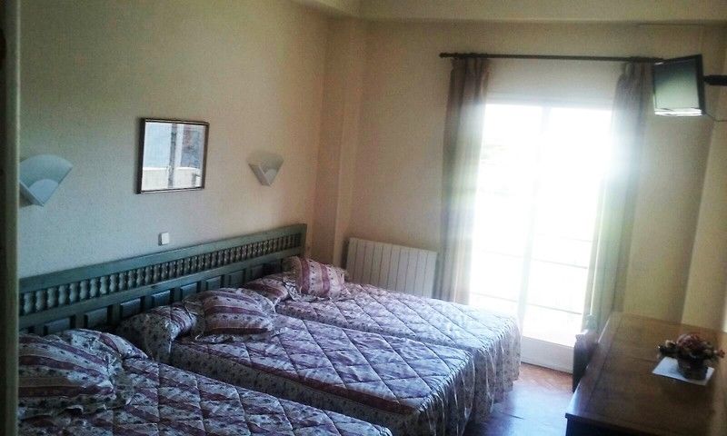 Hotel Montes Blancos Ескарай Екстериор снимка