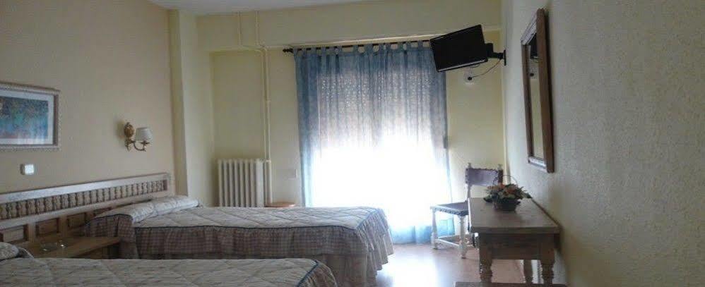 Hotel Montes Blancos Ескарай Екстериор снимка